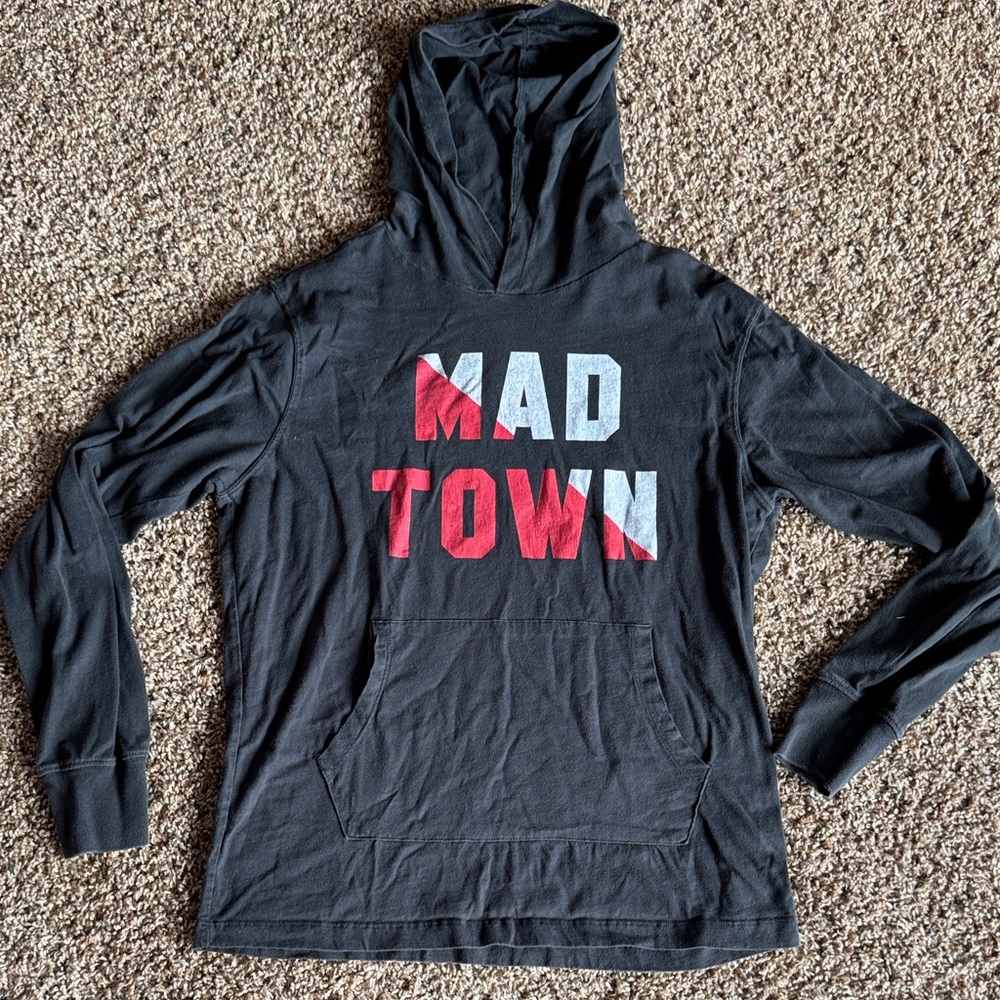 Tailgate Hoodie long sleeve with MAD TOWN Graphic